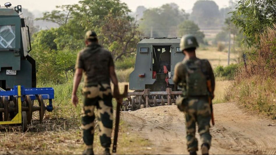 Tripura BSF apprehended 319 Bangladeshi and 112 Rohingya since January 2023 Tripura BSF apprehended 319 Bangladeshi and 112 Rohingya since January 2023