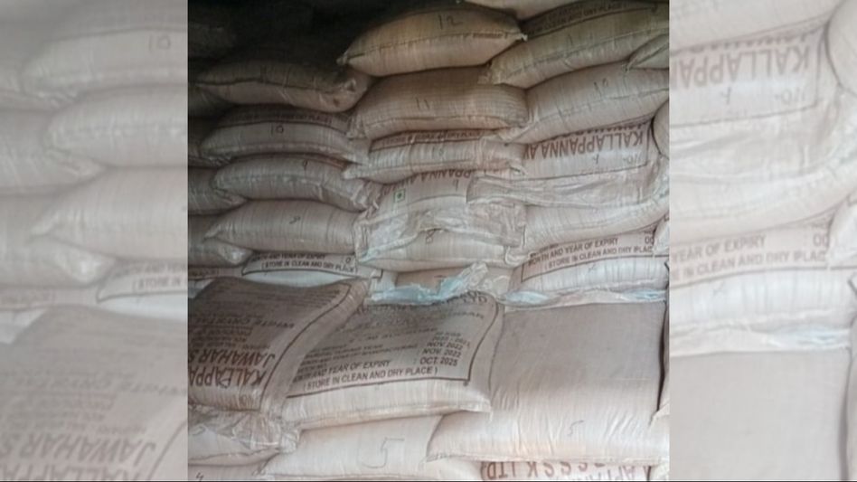 Meghalaya: Bid to smuggle sugar to Bangladesh foiled in East Jaintia Hills, one held Meghalaya: Bid to smuggle sugar to Bangladesh foiled in East Jaintia Hills, one held