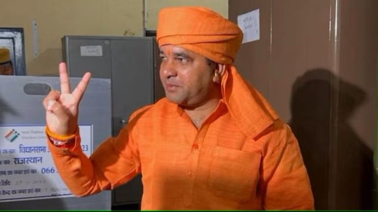 भाजपा के बाबा 