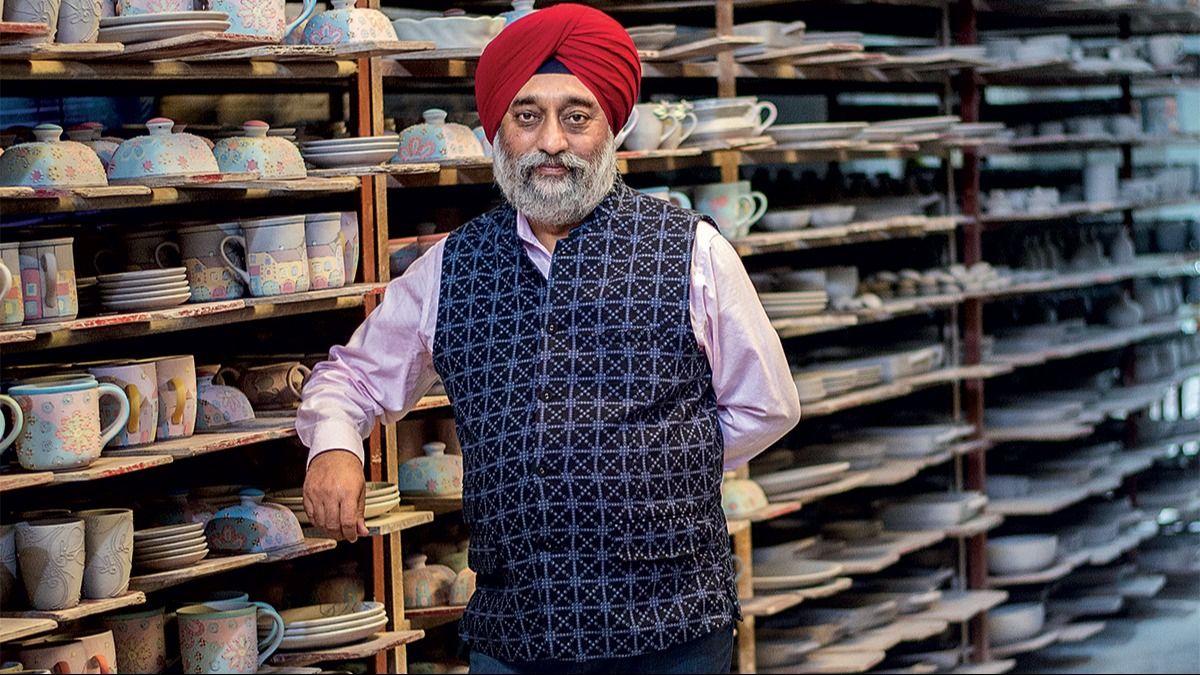 गुलजीत सिंह मिन्हास, 55 वर्ष निदेशक, मिन्हास पॉटरी