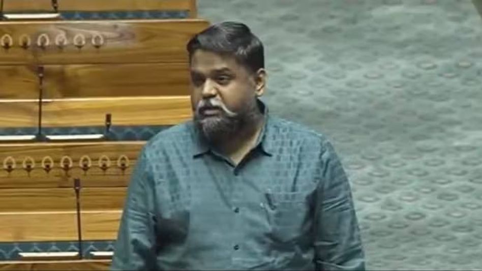 DMK MP DNV Senthil Kumar withdraws controversial Hindi states remark DMK MP DNV Senthil Kumar withdraws controversial Hindi states remark
