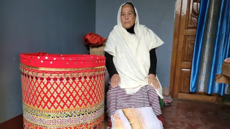 Hanjabam Radhe Devi with a Potloi. (Photo: Babie Shirin/India Today) Hanjabam Radhe Devi with a Potloi. (Photo: Babie Shirin/India Today)