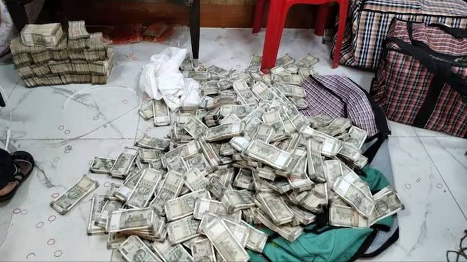 176 bags of cash seized in raids at Congress MP's premises, counting to continue 176 bags of cash seized in raids at Congress MP's premises, counting to continue