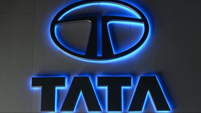 Tata Motors ने 10 दिसंबर को अपने सभी कॉमर्शियल व्हीकल्स के दाम 3% तक बढ़ाने का ऐलान किया है