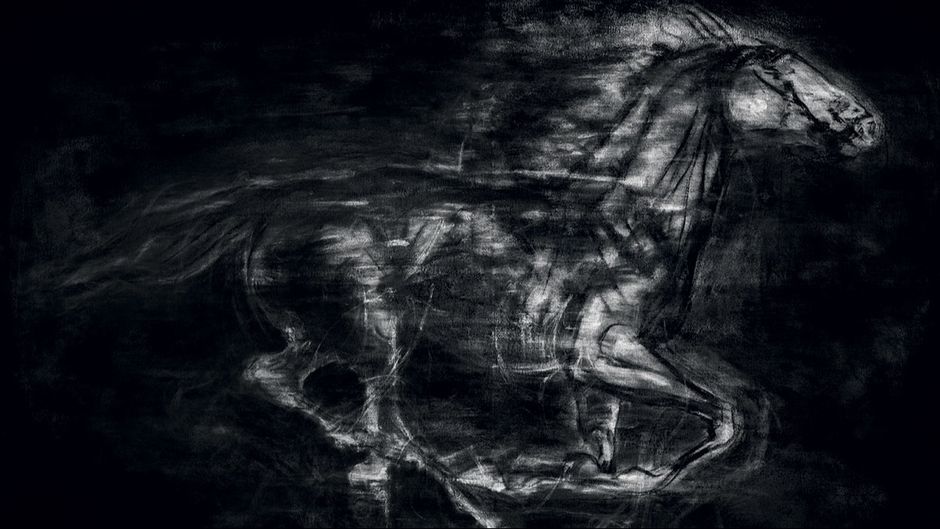 नीलांजन दास के हाथों कैनवस पर चारकोल से उकेरे चित्रों की प्रदर्शनी