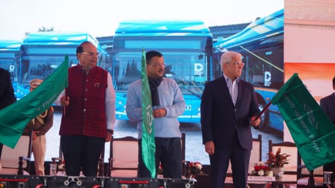 राजधानी दिल्ली में पहली बार 500 इलेक्ट्रिक बसें एक साथ लॉन्च की गईं हैं राजधानी दिल्ली में पहली बार 500 इलेक्ट्रिक बसें एक साथ लॉन्च की गईं हैं