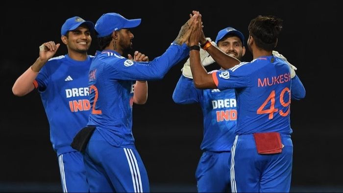 সূর্যের প্রতাপ, কুলদীপের ঘূর্ণিতে দক্ষিণ আফ্রিকার সিরিজ জয় আটকে দিল ভারত