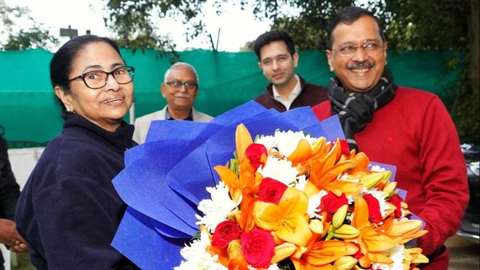 Mamata Banerjee met Arvind Kejriwal in Delhi on Monday.