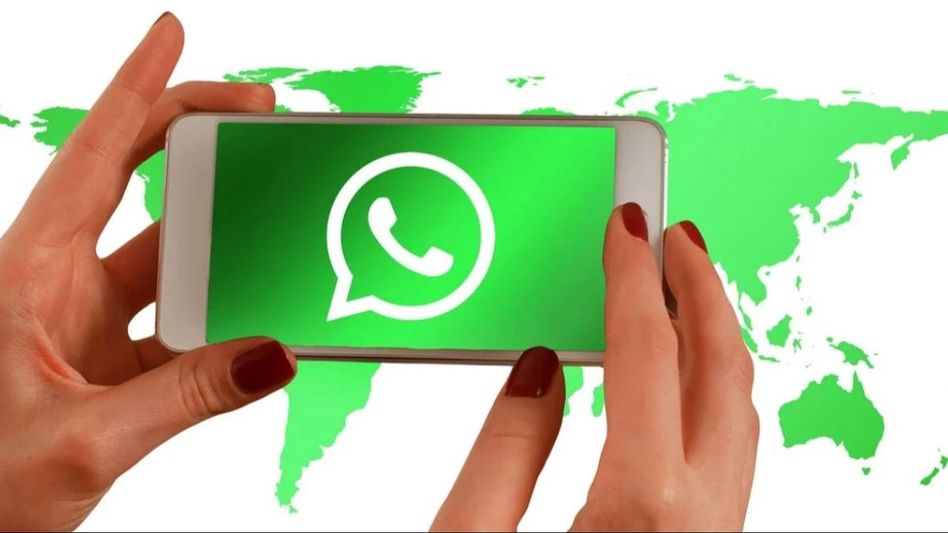 WhatsApp Pin Message Feature WhatsApp Pin Message Feature