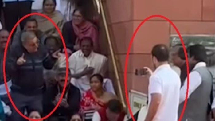 সেই মুহূর্ত।