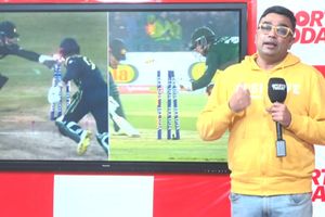 Pakistan’s third umpire misses stumping error in T20I vs Australia at Lahore SportsTak