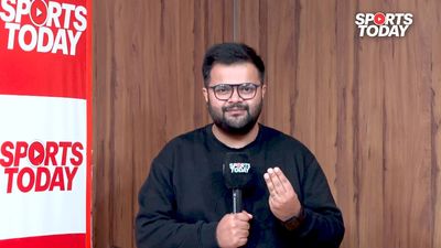 Italy captain Wayne Madsen dislocates shoulder in T20 World Cup opening match Wayne Madsen suffers shoulder injury in Italy's T20 World Cup opener