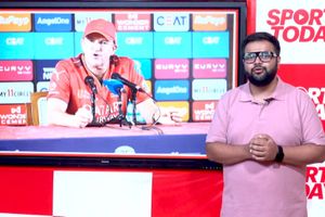 Andy Flower counts himself out of England's Test head coach race, to stay with RCB SportsTak