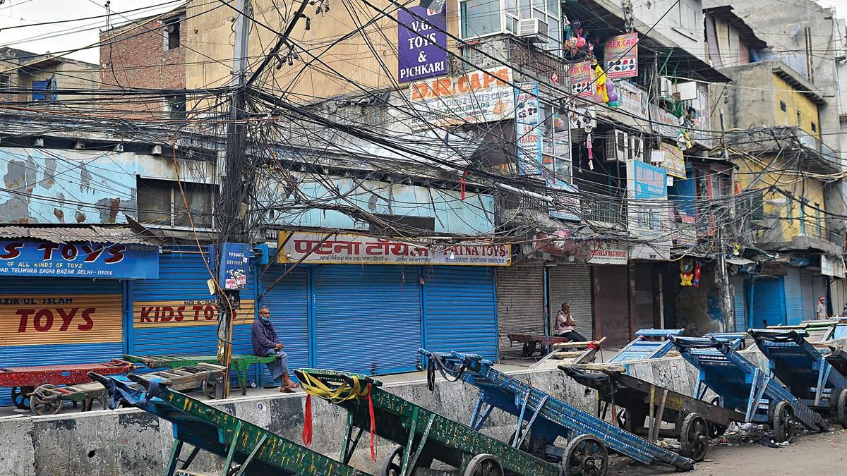 20 अप्रैल को दिल्ली के थोक बाजार सदर में पसरा हुआ सन्नाटा