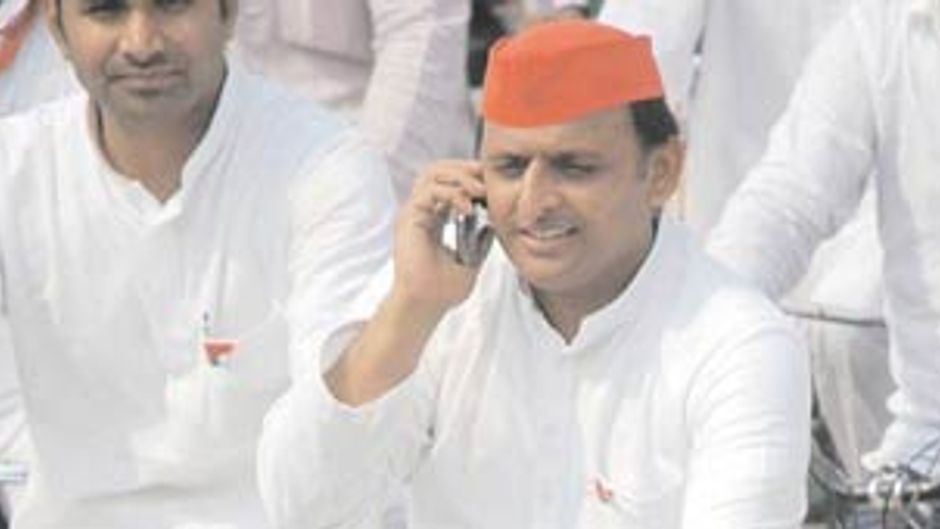 अखिलेश यादव