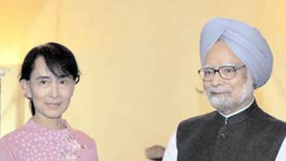 आंग सांग सू की और मनमोहन सिंह