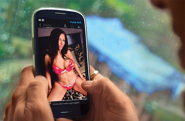 मोबाइल पर पोर्न