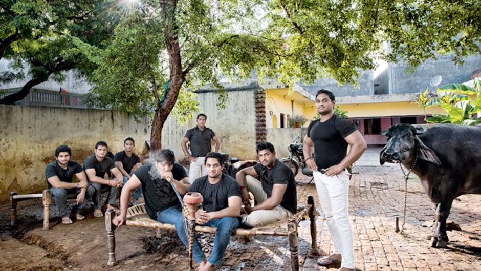 असोला-फतेहपुर बेरी के बाउंसर