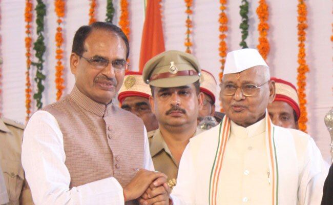 मुख्यमंत्री शिवराज सिंह चौहान के साथ रामनरेश यादव