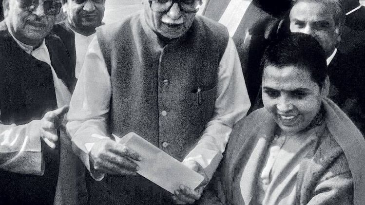 बाबरी मस्जिद ढहाए जाने के दौर में मुरली मनोहर जोशी, लालकृष्ण आडवाणी और उमा भारती