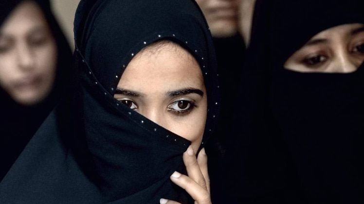 राहत का एहसास तीन तलाक खत्म करने की पहली लड़ाई जीतने के बाद हक की लड़ाई जारी रहेगी