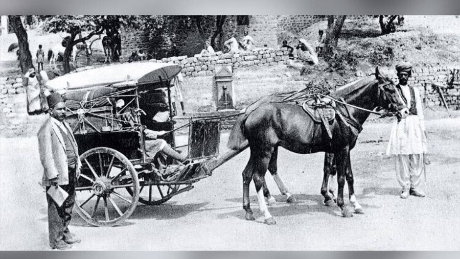 घोड़े से नैनीताल में 1917 में मेल तांगा सर्विस