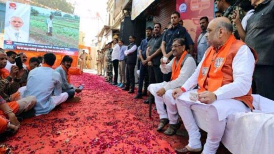 गुजरात में सीएम उम्मीदवार बदल सकती है भाजपा