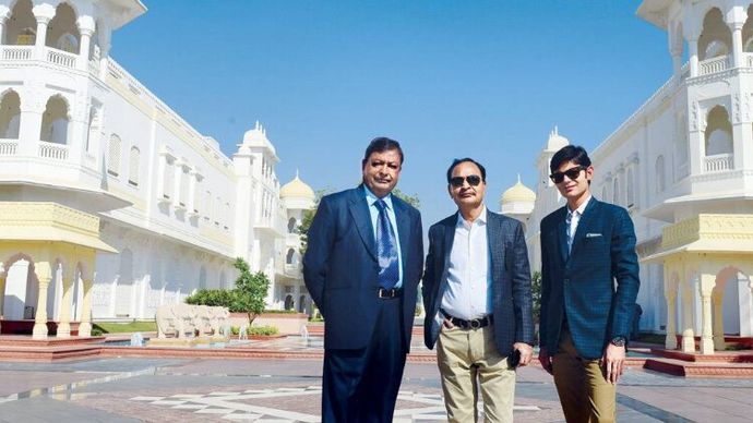 नवल किशोर तालुका संस्थापक, राजकुमार तालुका संस्थापक, अखिल तालुका संस्थापक