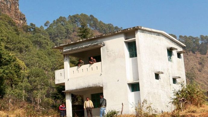 अंत की ओर नैनीताल तहसील में बगड़पट्टी खुर्पाताल की पटवारी चौकी