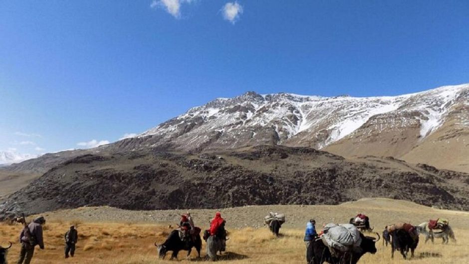 चीनी ठिकाना अफगानिस्तान के बदख्शां प्रांत में वाखान गलियारे से निकलते खानाबदोशों के परिवार
