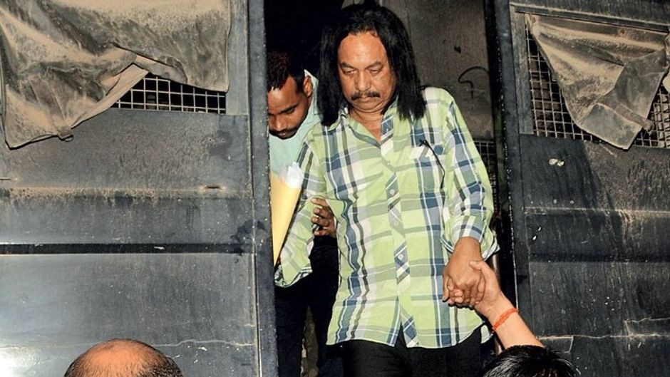 जेल की हवा तमाड़ के पूर्व विधायक पीटर राजा रांची सिविल कोर्ट जाते हुए