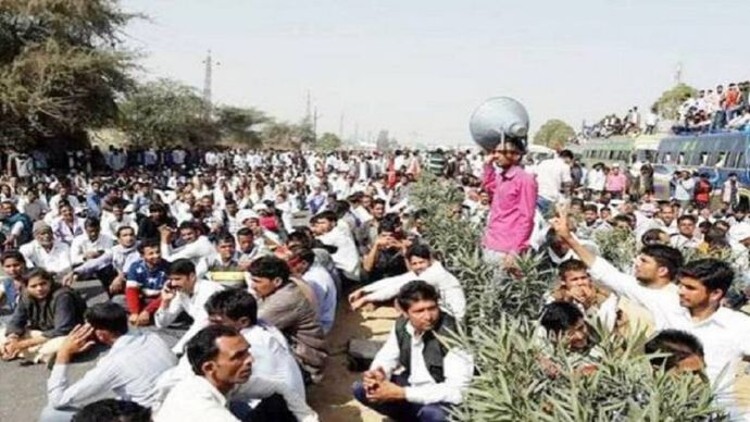 किसानों की हालत बुरी है