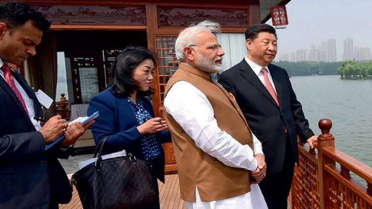 दांव पर दांवः मोदी और शी जिनपिंग वुहान के ईस्ट लेक में