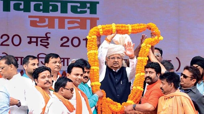 दांव पर कोरबाः जिले में अटल विकास यात्रा के दौरान रमन सिंह
