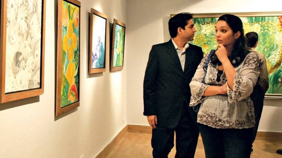 सियासत और कला कोलकाता में 2011 में ममता की पेटिंग की प्रदर्शनी