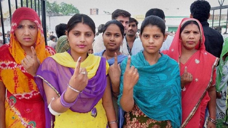 2014 के आम चुनाव में अधिक महिला उम्मीदवार उतारने वाली राजनैतिक पार्टियों ने अधिक सीटें जीतीं