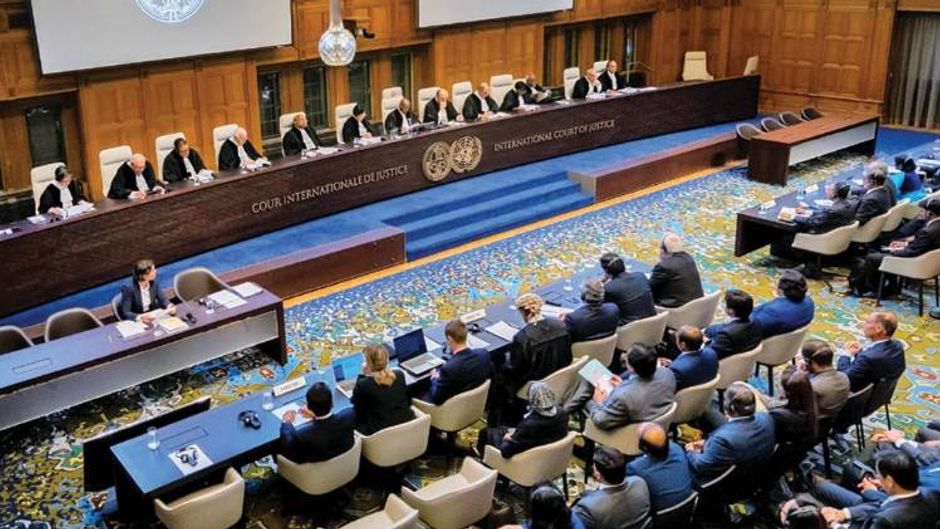 सुनवाई अदालत ने भारत के पक्ष में फैसला देते हुए कहा कि जाधव को दूतावास से संपर्क की सुविधा देनी हो