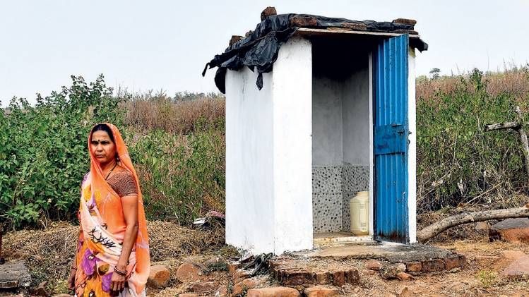 नई सोच मध्य प्रदेश के भोपाल जिले में नवनिर्मित शौचालय