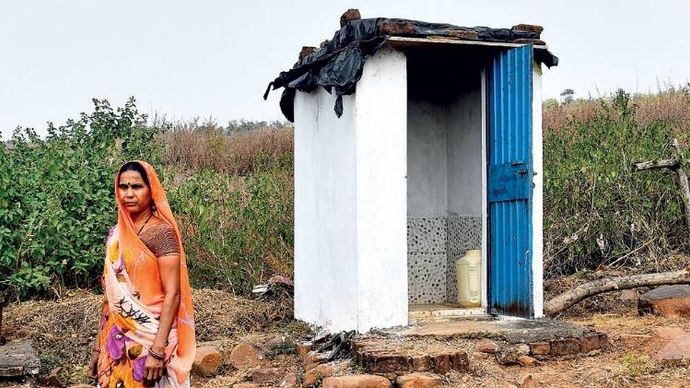 नई सोच मध्य प्रदेश के भोपाल जिले में नवनिर्मित शौचालय