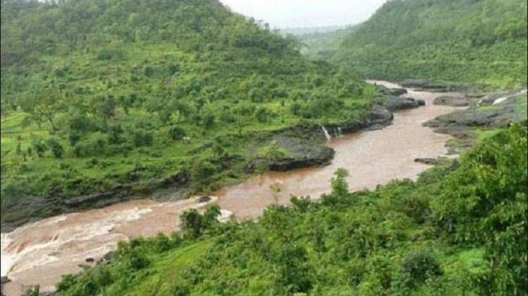 मुंबई के पास थाणे में बहने वाली नदी वैतरणी