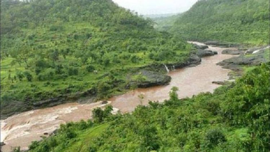 मुंबई के पास थाणे में बहने वाली नदी वैतरणी