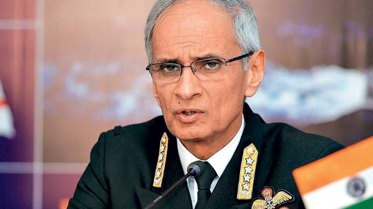 नौसेना प्रमुख एडमिरल करमबीर सिंह