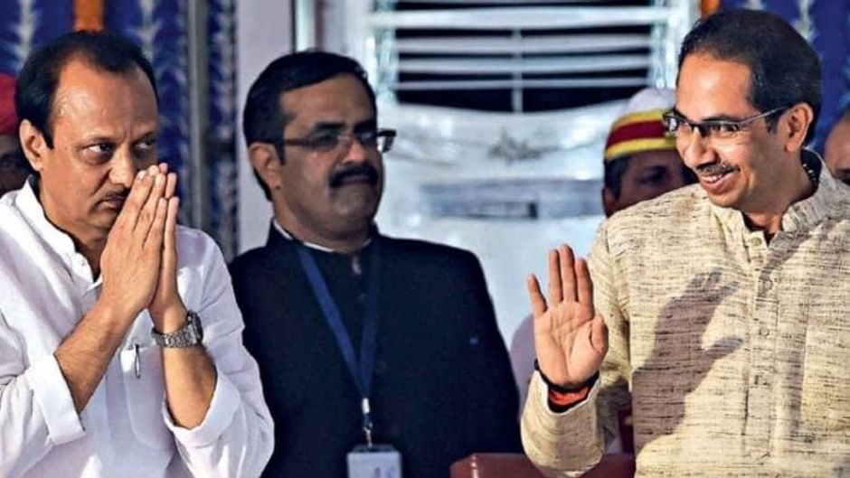 नई पारी अपने डिप्टी अजित पवार के शपथग्रहण के दौरान ठाकरे