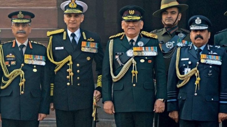 बिग बॉस 31 दिसंबर, 2019 को साउथ ब्लॉक में गार्ड ऑफ ऑनर लेते जनरल रावत
