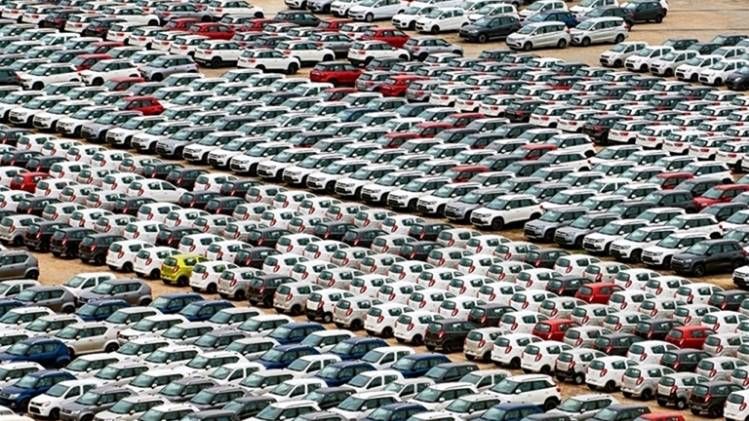 मंदी का नजारा बिक्री बैठने से गाडिय़ों का लगा ढेर; मारुति के मानेसर कारखाने की 30 जुलाई, 2019 की तस्वीर