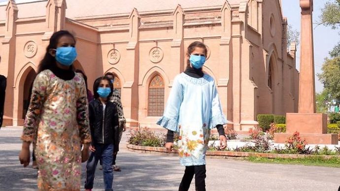 डेनामर्क में कोरोना संकट