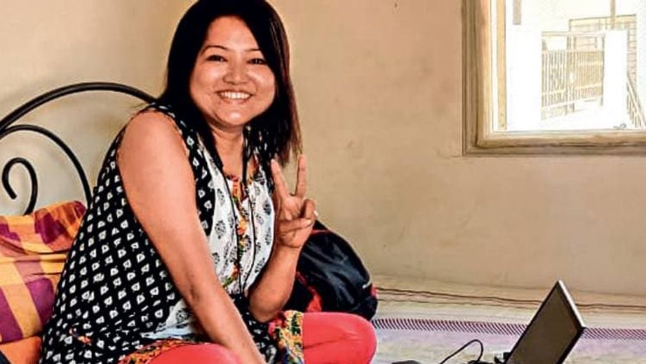 घर से काम अपने-अपने ठिकाने में बैठे कलेयरा के कर्मचारी