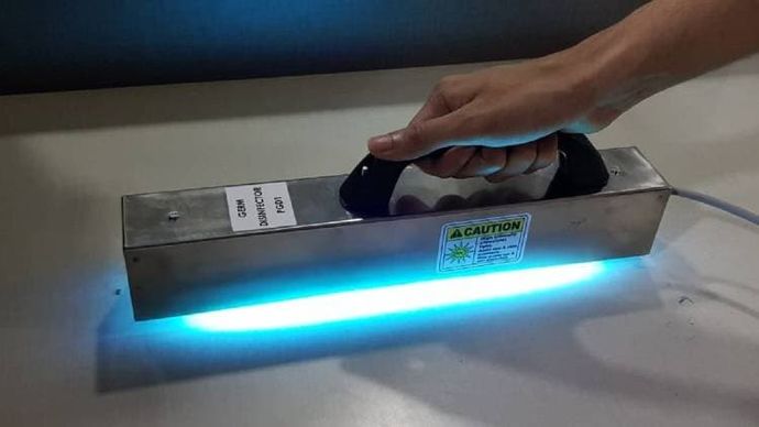 अल्ट्रावायोलेट टॉर्च