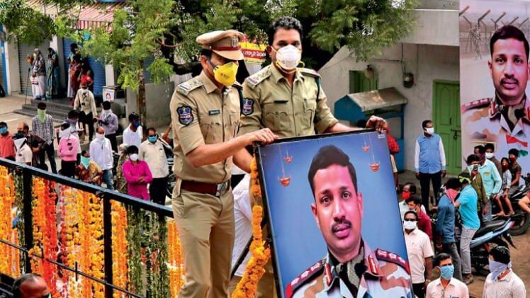 देश की सेवा में बलिदान सूर्यपेट में 18 जून को कर्नल बी. संतोष कुमार की अंतिम यात्रा. चीनी सैनिकों से 