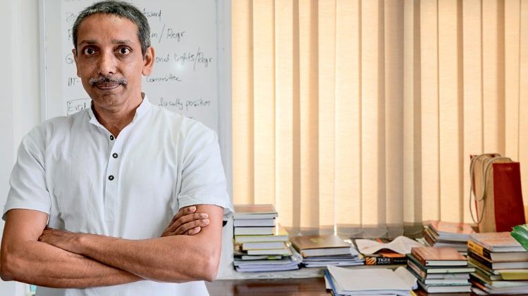 विक्रम शर्मा